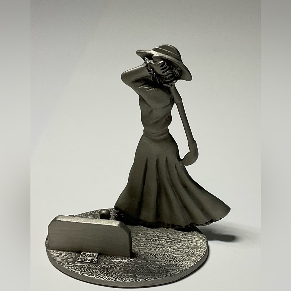 Lady golfer vintage Fort pewter business card holder figurine 3 inches